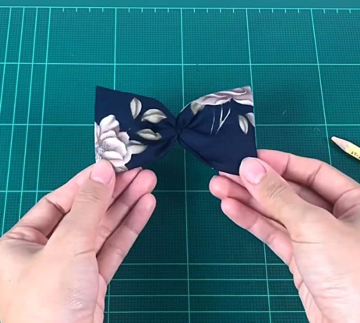 DIY Bow Scrunchies Tutorial