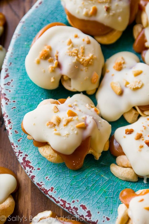 White chocolate caramel cashew clusters, a no bake dessert idea with salted caramel and toasted cashews