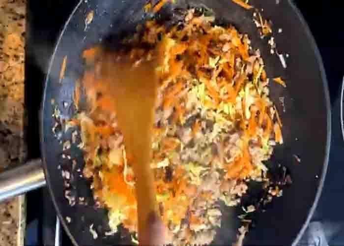 Cooking the spring roll filling