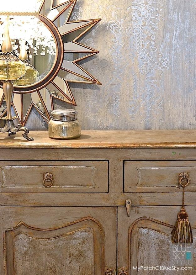 DIY Faux Finishes for Walls - Ice Palace Wall Finish - Step by Step Tutorials for Do It Yourself Faux Finish Wall Textures - Rustic, Colour, Tuscan Style, Simple Metallic, Sponge P