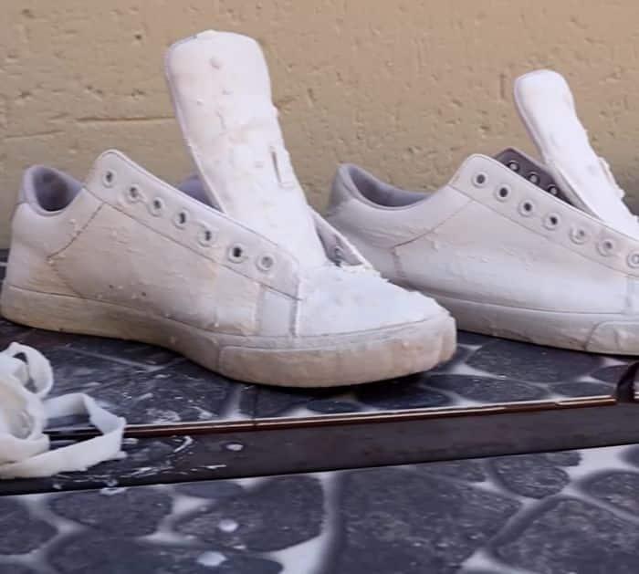 3 Easy Ways to Clean White Shoes at Home Tip
