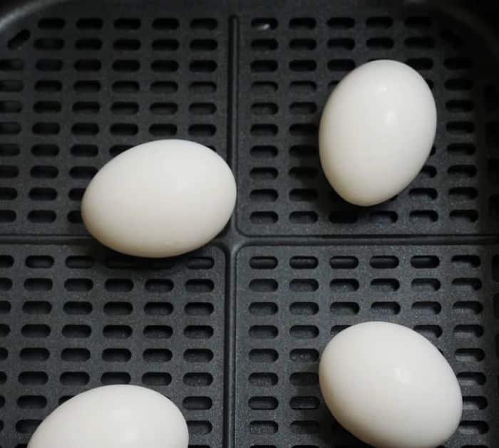 Hard Boiled Eggs in the Air Fryer