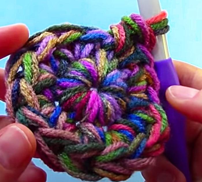 Make A Large Carrier Basket By Crocheting Variegated Yarn