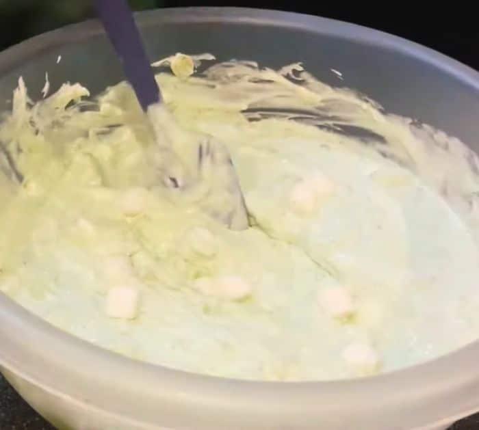 How to Make Watergate Salad