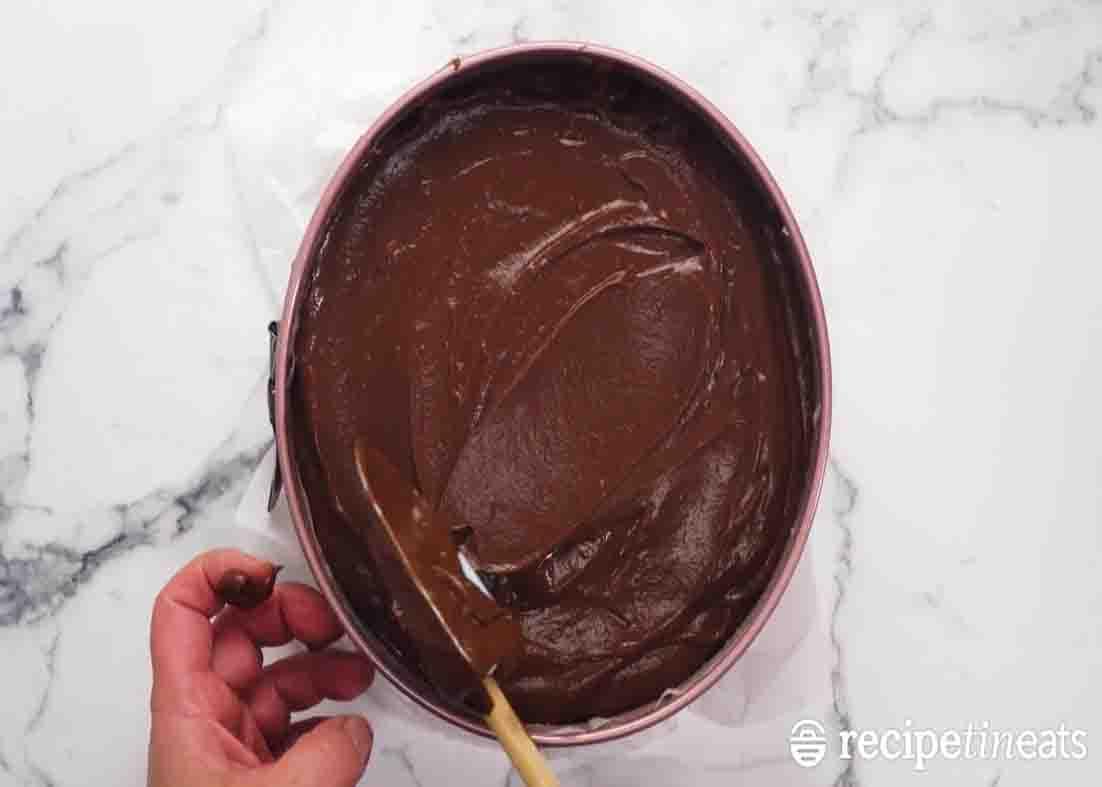Baking the chocolate custard cake