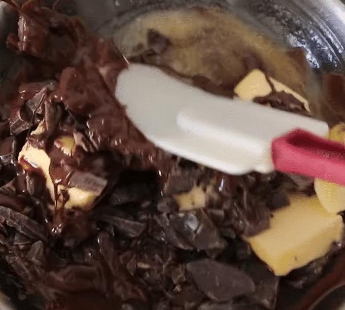 How to Make Biscoff Brownies