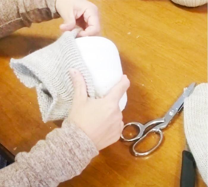 Use Sweater Sleeves To Make Sweater Pumpkins - DIY Fall Decor