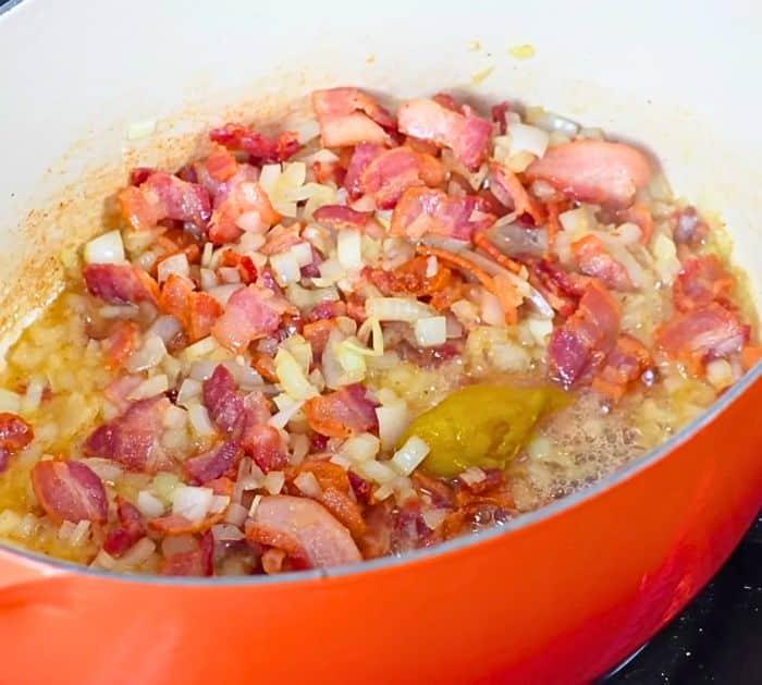 Easy to Make Southern Style Green Beans and Potatoes