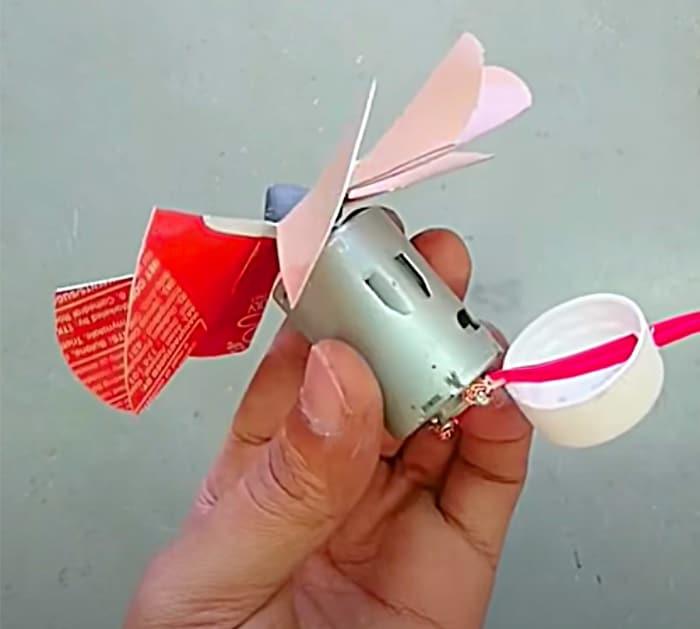 Soda bottle vacuum cleaner