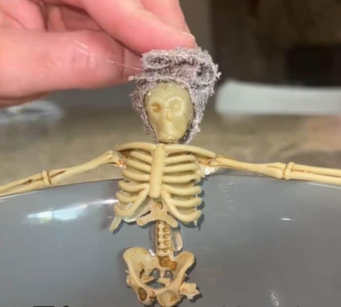 Dollar Tree Skeleton Bath Candle Tutorial