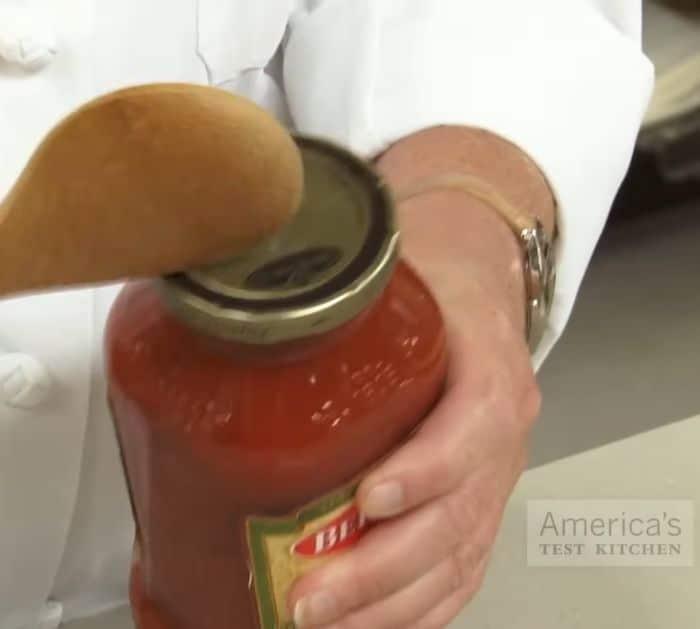 How to Open a Stubborn Jar Lid