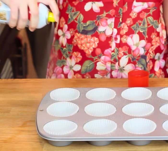 How to Prevent Cupcake Liners From Sticking Tricks
