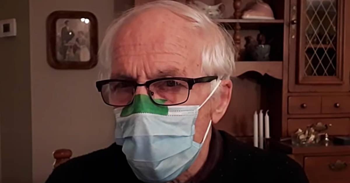 How to Keep Glasses from Fogging Up While Wearing A Mask