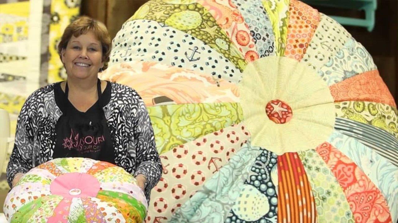 Easy Sprocket Pillow Tutorial