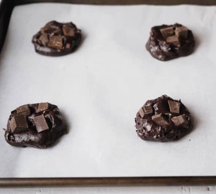 How to Make Double Chocolate Fudge Cookies
