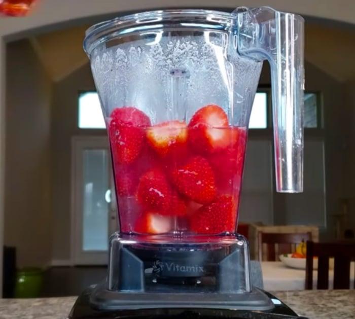 Make horchata cocktails with soaked rice and strawberries
