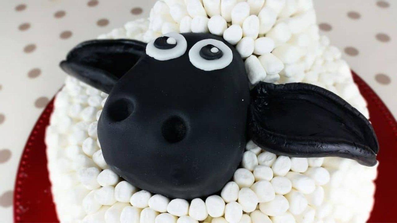 Easy Last-Minute Sheep Cake Recipe