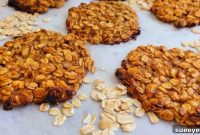 Whip Up 3-Ingredient Oat Cookies in 15 Minutes