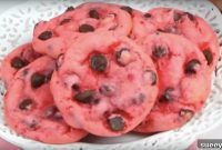 Irresistible Strawberry Chocolate Chip Cookies