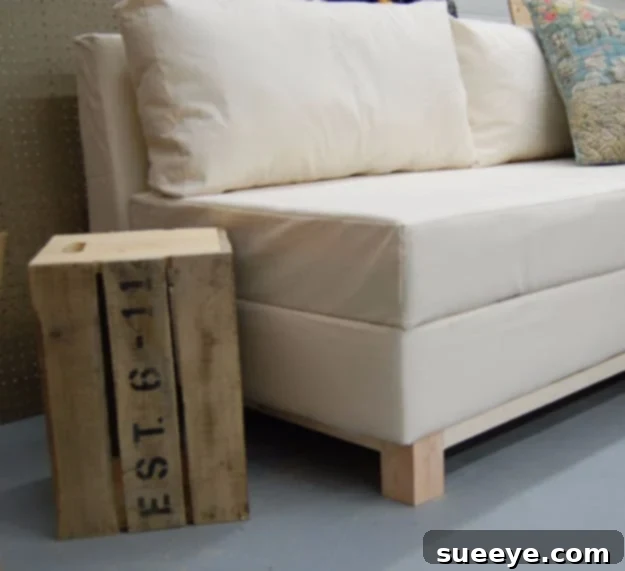 DIY Storage Sofa: Maximize Space and Comfort in Your Home DIY storage sofa for organized and comfortable living spaces