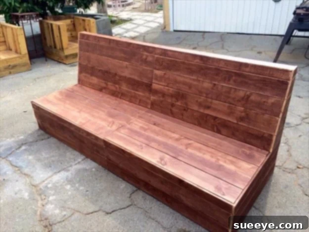 DIY Beefy Pallet Armless Outdoor Sofa: Robust Patio Furniture Sturdy DIY beefy pallet armless outdoor sofa for minimalist patio seating