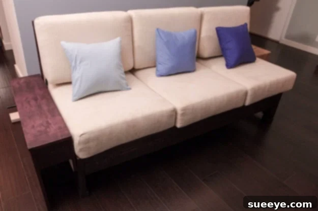 DIY Modular Sofa: Create Flexible and Adaptable Seating Flexible DIY modular sofa for versatile and customizable living room layouts