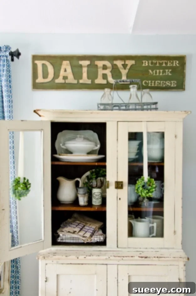DIY Farmhouse Style Decor Ideas - Make An Antique Sign - Creative Rustic Ideas for Cool Furniture, Paint Colors, Farm House Decoration for Living Room, Kitchen and Bedroom #diy #diydecor #farmhouse #countrycrafts DIY Farmhouse Style Decor Ideas - Make An Antique Sign - Creative Rustic Ideas for Cool Furniture, Paint Colors, Farm House Decoration for Living Room, Kitchen and Bedroom #diy #diydecor #farmhouse #countrycrafts