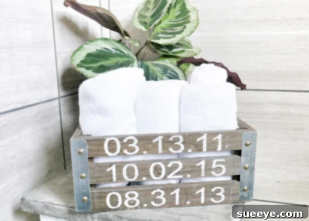 DIY Farmhouse Style Decor Ideas - DIY Towel Crate - Creative Rustic Ideas for Cool Furniture, Paint Colors, Farm House Decoration for Living Room, Kitchen and Bedroom #diy #diydecor #farmhouse #countrycrafts DIY Farmhouse Style Decor Ideas - DIY Towel Crate - Creative Rustic Ideas for Cool Furniture, Paint Colors, Farm House Decoration for Living Room, Kitchen and Bedroom #diy #diydecor #farmhouse #countrycrafts