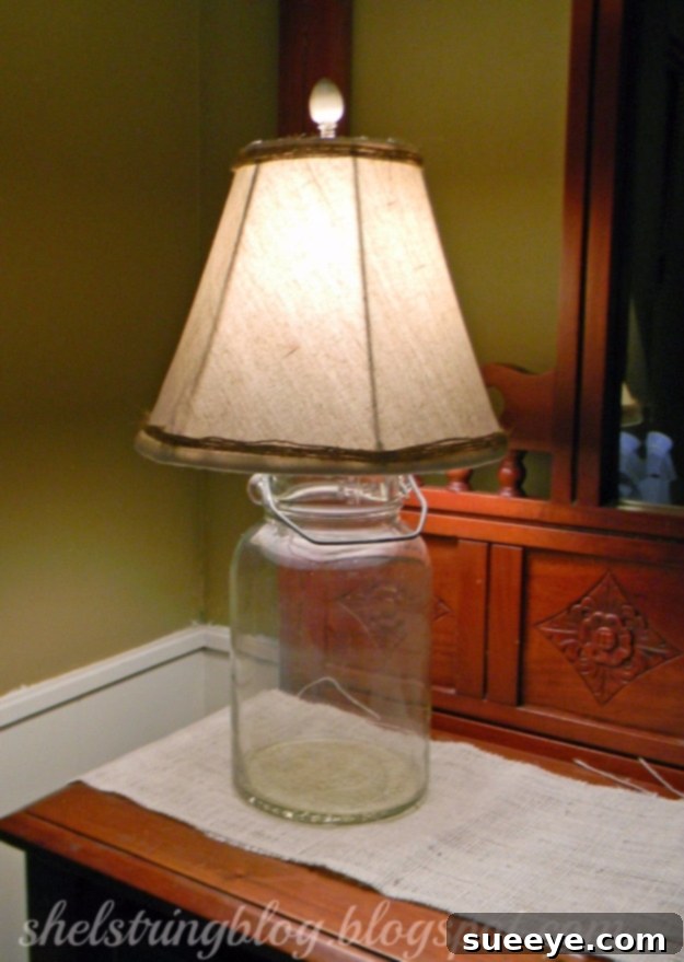 DIY Farmhouse Style Decor Ideas - Butter Churn Heirloom Turned Lamp - Creative Rustic Ideas for Cool Furniture, Paint Colors, Farm House Decoration for Living Room, Kitchen and Bedroom #diy #diydecor #farmhouse #countrycrafts DIY Farmhouse Style Decor Ideas - Butter Churn Heirloom Turned Lamp - Creative Rustic Ideas for Cool Furniture, Paint Colors, Farm House Decoration for Living Room, Kitchen and Bedroom #diy #diydecor #farmhouse #countrycrafts