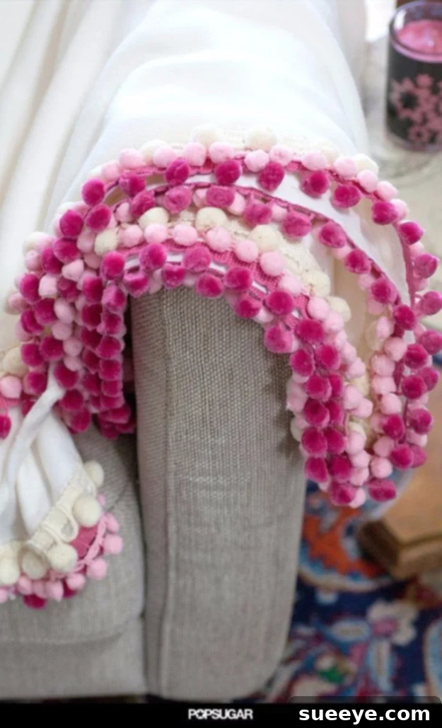 Easy DIY Pom Pom Blanket for Cozy Home Adorable No-Sew Pom Pom Fleece Throw Blanket