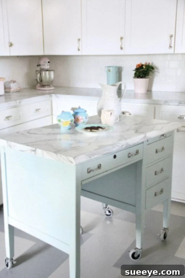 DIY Faux Marble Ideas - Faux Marble Kitchen Island - Easy Crafts and DIY Projects With Faux Marbling Tutorials - Paint and Decorate Home Decor, Creative DIY Gifts and Office Accessories Faux Marble Kitchen Island - Budget-Friendly Kitchen Renovation Ideas for Luxurious and Modern Interiors
