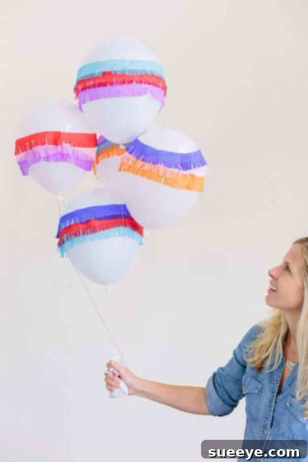 DIY Backyard Party Decor - DIY Piñata Balloons - Cool Ideas for Decorations for Parties - Easy and Cheap Crafts for Summer Barbecues and Family Get Togethers, Swimming and Pool Party Fun - Step by Step Tutorials For Banners, Table Decor, Serving Ideas and Mason Jar Crafts r DIY Backyard Party Decor - DIY Piñata Balloons - Cool Ideas for Decorations for Parties - Easy and Cheap Crafts for Summer Barbecues and Family Get Togethers, Swimming and Pool Party Fun - Step by Step Tutorials For Banners, Table Decor, Serving Ideas and Mason Jar Crafts r