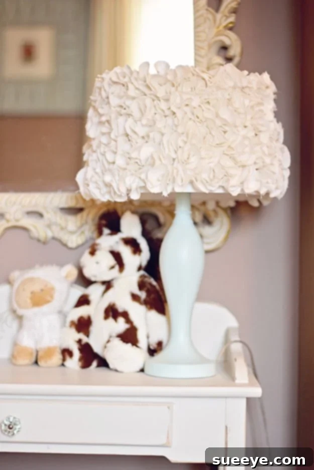 DIY Anthropologie Style Lamp Anthropologie Inspired Lamp - artistic and whimsical DIY lighting