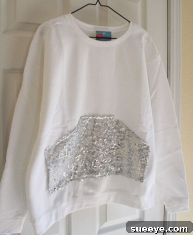 Sequin Pocket Top DIY: Glamorous Fall Outfit Update Sparkling DIY Sequin Pocket Top - Easy Clothing Embellishment