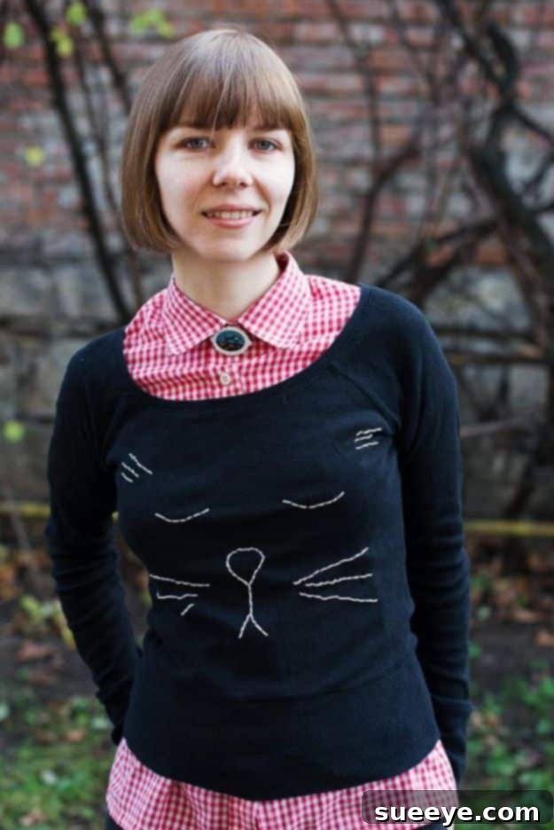 DIY Cat Jersey: Whimsical & Cozy Fall Top Adorable DIY Cat Jersey - Cute Animal-Themed Fashion Upcycle