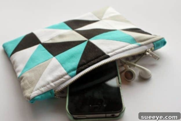 Sewing Projects to Make and Sell - Geometric Zipper Pouch - Easy Things to Sew and Sell on Etsy and Online Shops - DIY Sewing Crafts With Free Pattern and Tutorial Modern Geometric Zipper Pouch Sewing Project - DIY Organizer to Sell - Handmade Craft Tutorial