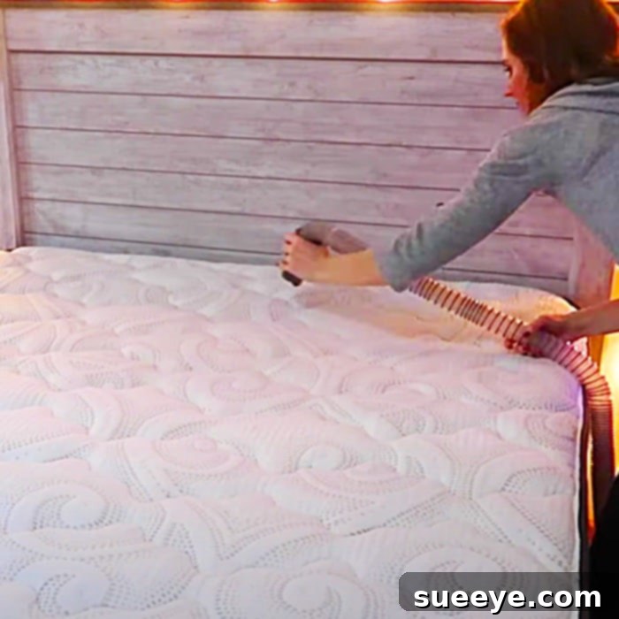 How To Clean A Mattress With Baking Soda - Easy Way To Clean A Mattress - Easy Cleaning Hacks
