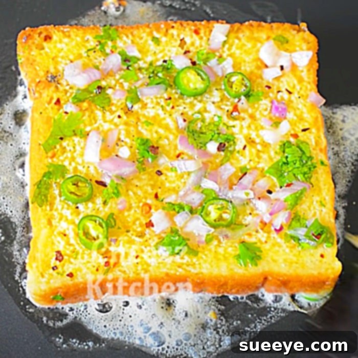 Spicy Omelette Toast 2 Easy Breakfast Ideas - Spicy French Toast Recipe - How To Make A Bread Omelette