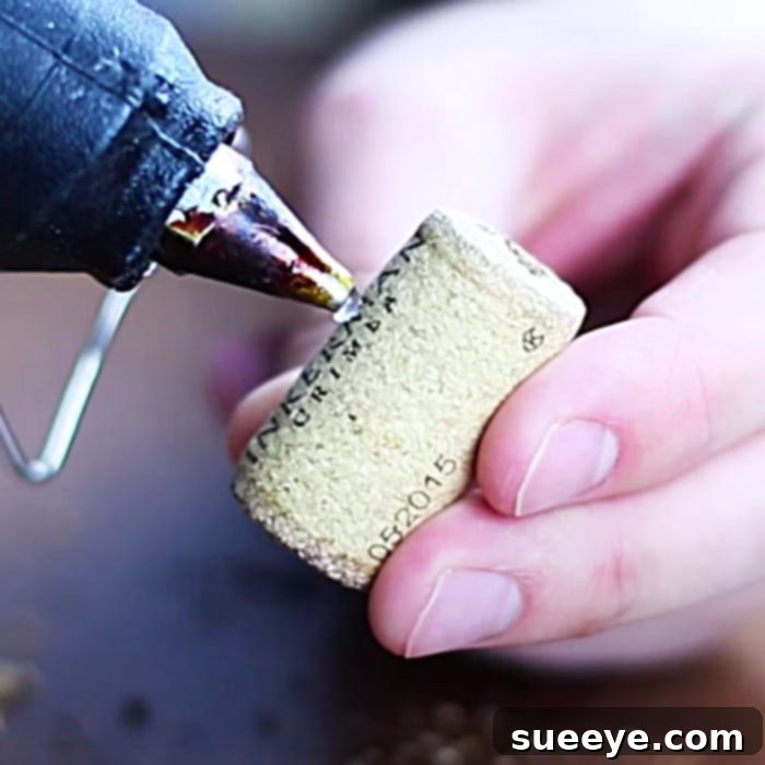 Easy Cork Ideas - Recycled Cork Project - How To Make Cork Planters