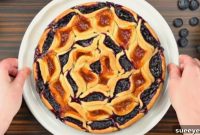Irresistible Tear & Share Fruit Pie