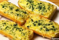 Quick and Delicious Cheesy Garlic Bread