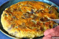 Nefis Ev Yapımı Peynirli Mantarlı Omlet