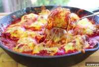 Ultimate Chicken Parmesan Meatballs