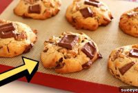 Soft and Fudgy Chocolate Chip Cookies