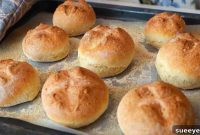 Easy 5 Ingredient No Knead Crusty Buns