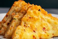 Instant 5-Minute Chili Cheese Toast