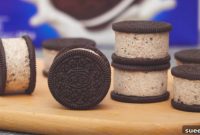 Ultimate Oreo Ice Cream Sandwiches