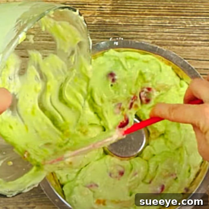 Bubbly 7UP Jello Delight 3 Jello Mold Recipes - Lime Jello Ideas - Fruit Salad Ideas