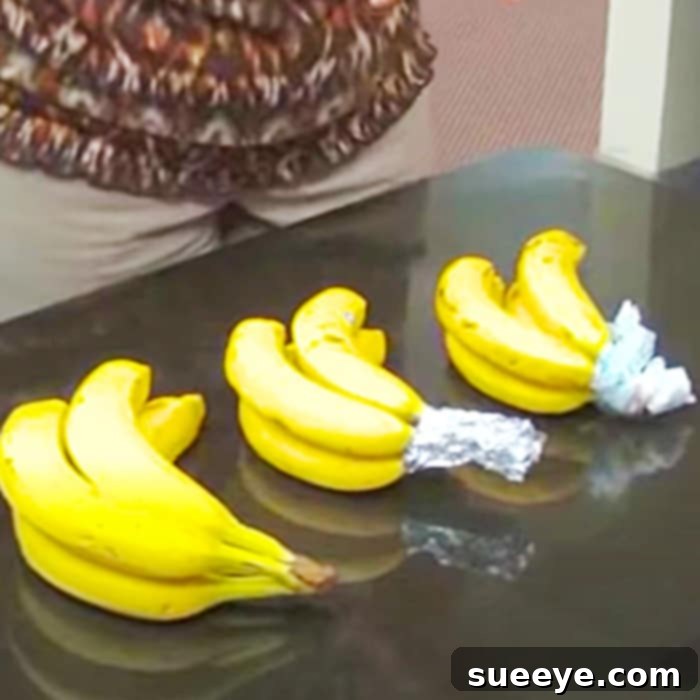 Extend Banana Freshness with Foil 2 Keep Bananas Fresh - Aluminum Foil For Bananas - Easy Aluminum Foil Ideas