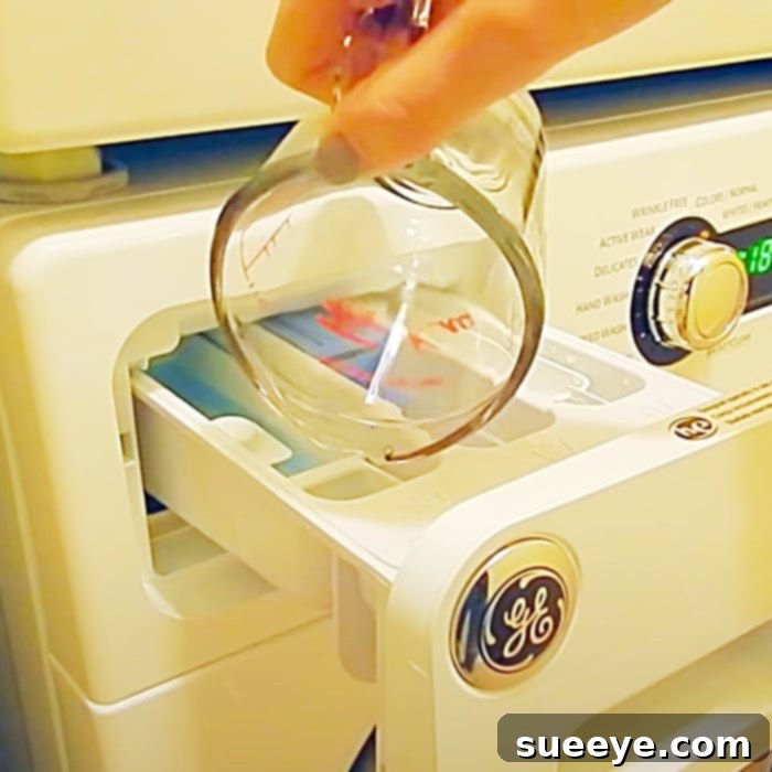 Banish Musty Towel Stink 3 Easy Way To Clean Mildew - Natural Way To Clean Mildew - How To Wash Towels